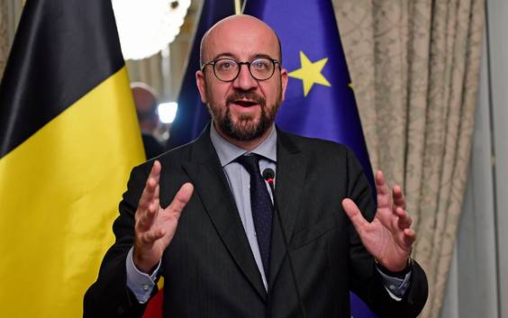 Live - Michel zet N-VA buitenspel en wil met wisselmeerderheid naar Marrakech