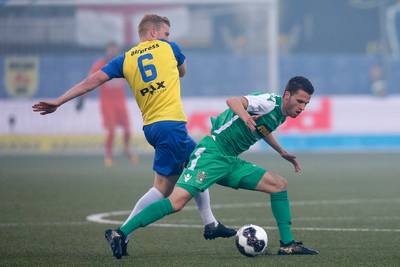 FC Dordrecht mag blijven dromen van eredivisie na wonder in Leeuwarden