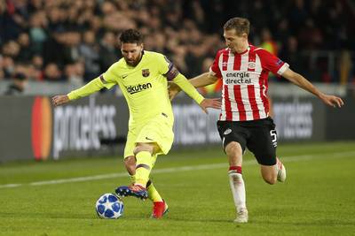 Schwaab: Het wordt de vraag wat Feyenoord voor eigen publiek doet