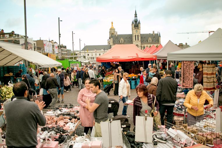 Een donderdagse én zondagse markt vanaf deze week meteen twee markten in SintNiklaas Sint