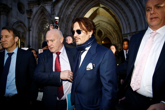 Johnny Depp à sa sortie du tribunal de Londres le 26 février dernier.