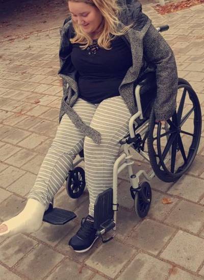 Saskia brak enkel in Edese glijbaan: ‘Ik zag de trechter niet aankomen, zo snel ging het.’