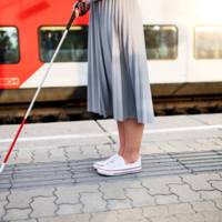 Zo help je blinde of slechtziende mensen bij hun treinreis