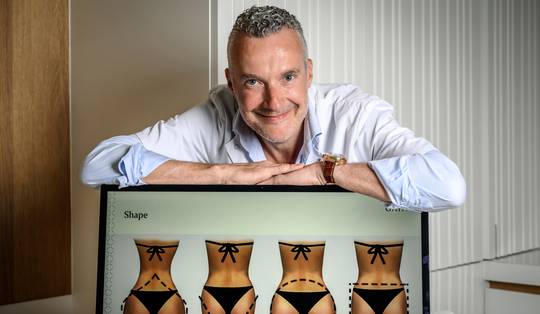 Plastisch chirurg Benoit Hendrickx: ‘Iedere sport of oefening waarmee je je bilspieren traint, is goed’