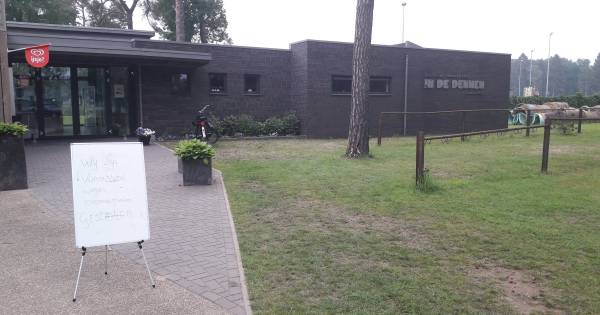 Verdronken Vordenaar kwam onder afdekzeil in zwembad