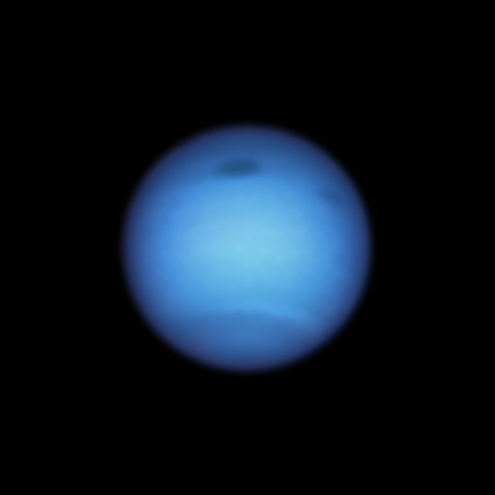 De gigantische storm op Neptunus beweegt plots noordwaarts