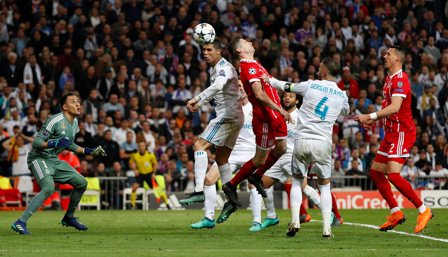 бавария вс реал мадрид. стамбульское чудо финал лиги чемпионов в 2005. финал лиги чемпионов реал бавария. реал бавария м. реал бавария м.