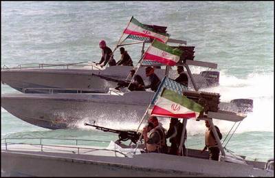 Iran entert twee olietankers in Straat van Hormuz