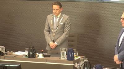Cranendonckse raad is één minuut stil voor corona-slachtoffers