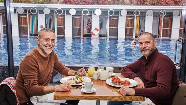 Remarkable Places to Eat at Christmas