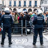 Onderzoek geopend naar gedrag politieagenten in Brussel tijdens protest Franstalig onderwijs