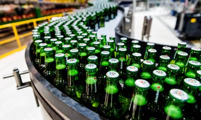 Heineken onderzoekt seksueel misbruik promotiemeisjes in Afrika