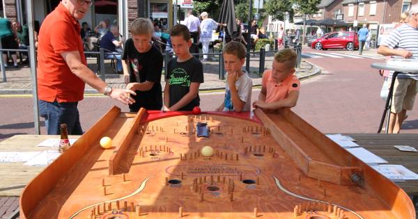 Jaarmarkt Vessem boft met het weer; gratis muziekles voor leden St.Cecilia