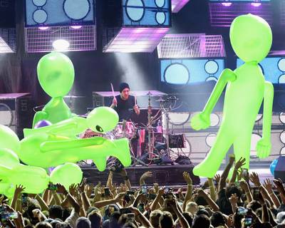 Blink-182 stelt concert uit na schietpartij in Texas