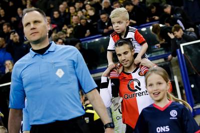 Van Persie bezorgt jonge Feyenoordfan onvergetelijke middag