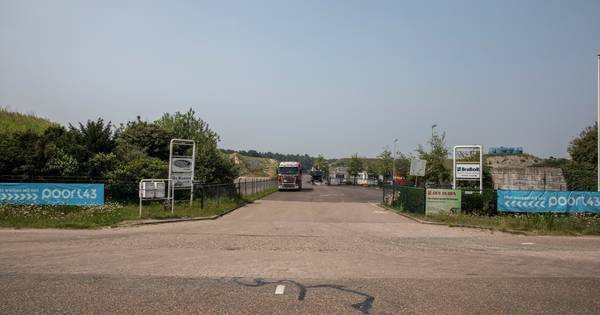 Sterksel nieuwsgierig en bezorgd over 11 mestvergistings-silo's | Cranendonck, Heeze-Leende - Eindho
