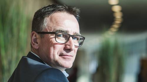 INTERVIEW. Vaccinspecialist Luc Debruyne: “Als je geen fouten maakt, ben je te traag”
