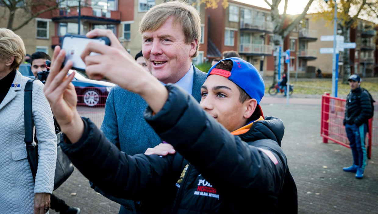 Selfie Is Een Succes Swaffelen Niet Het Woord Van Het Jaar Gaat Niet Altijd Even Lang Mee De Volkskrant