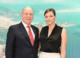 Albert en Charlene van Monaco stijgen boven alle roddels uit