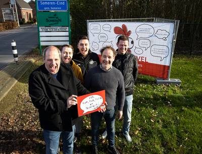 Nieuw Café Hennevel in Someren-Eind : ‘Hangtafels meebrengen!’