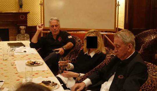 ‘Je bent mijn beste vriend’: hoe Jeffrey Epstein toegang kreeg tot de hoogste Noorse diplomatie