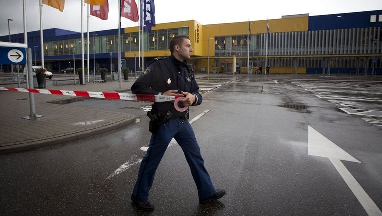 geen explosieven in ontruimde ikea delft het parool