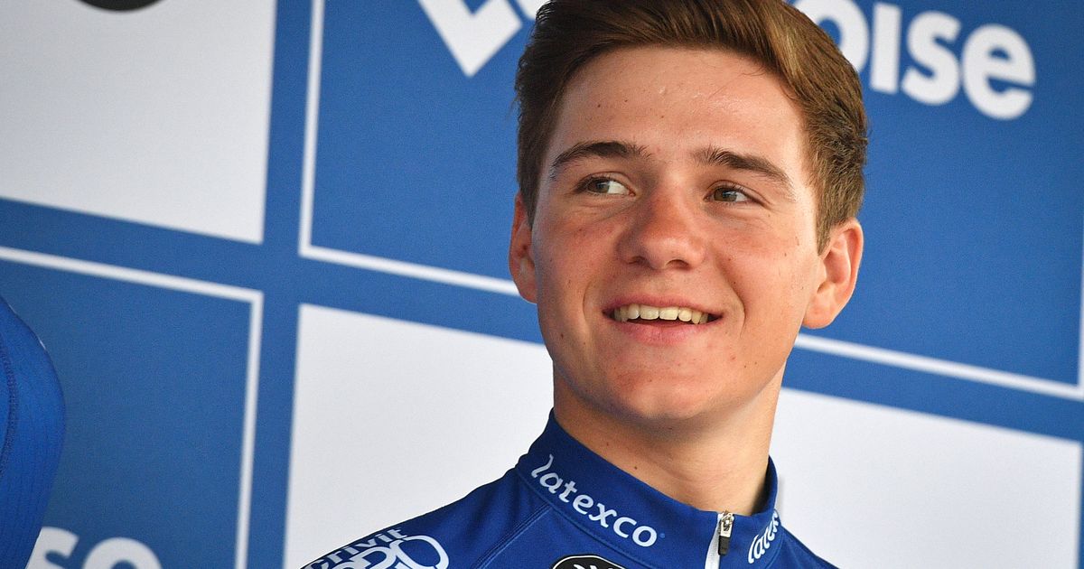 Remco Evenepoel heeft zijn eerste profzege beet in de ...