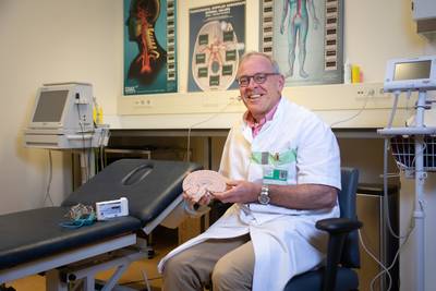 Slaapdokter Marcel waarschuwt: ‘We treiteren onze biologische klok’