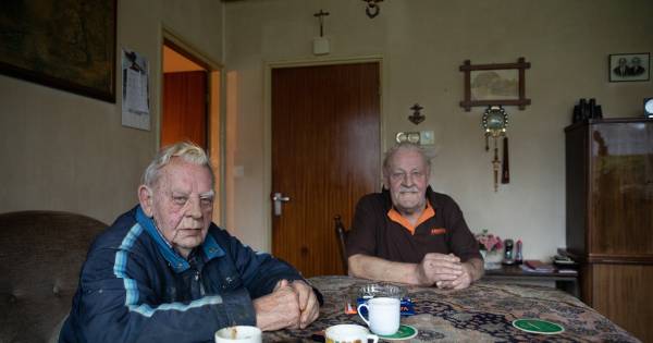 Broers (87 en 73) werden overvallen en urenlang opgesloten: 'Ze gooiden sleutel weg' - AD.nl