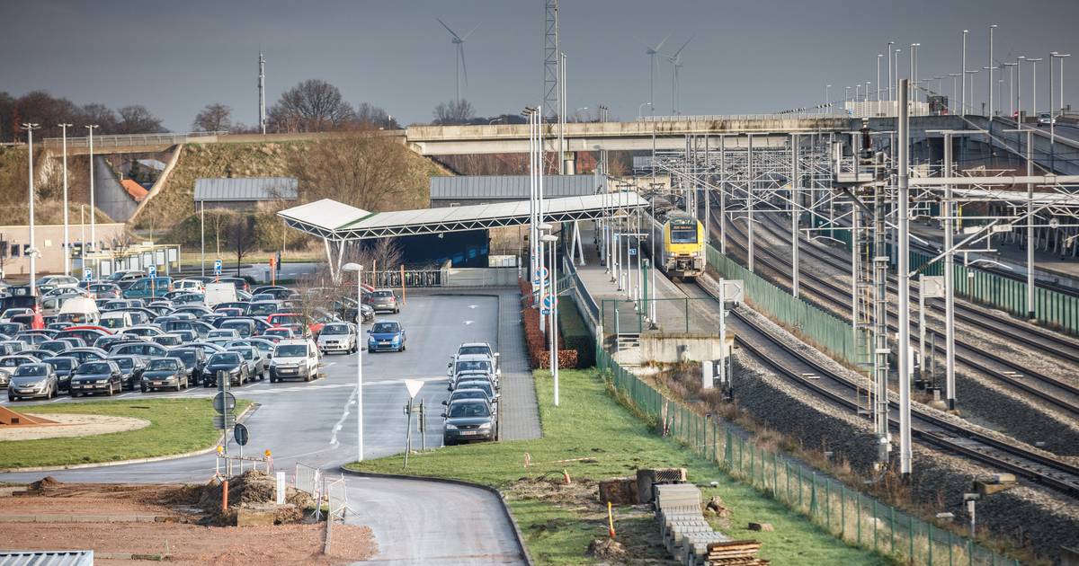 Betaald parkeren bij station Noorderkempen vanaf vandaag, wel gratis tijdens weekend en in de