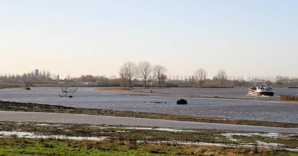 Nevengeul langs de Maas bij Oijen gereed | Oss - Brabants Dagblad