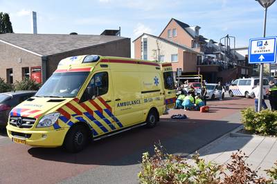 Man rijdt met scootmobiel van stoep en raakt zwaargewond