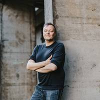 ‘Wat moest ik doen: het beleid van de minister verdedigen? Of het juist afvallen?’ Tim Surma reageert voor het eerst na heisa rond subsidies Demir