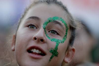 11-jarig verkracht meisje bevalt van baby omdat Argentijnse regering abortus weigerde