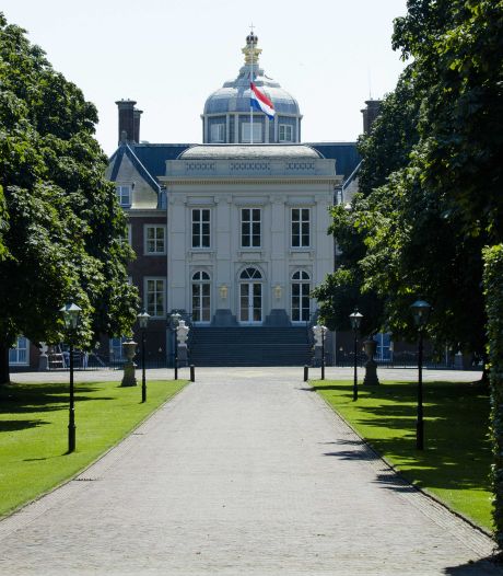 Huis Ten Bosch Krijgt Fraaie Tuin En Nieuwe Gordijnen Binnenland Ad Nl