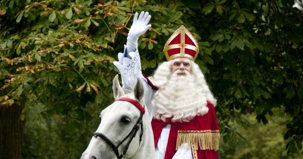 Apeldoorn Ruilt Zwarte Pieten In Voor Helpers Bij Landelijke Intocht Apeldoorn Ad Nl