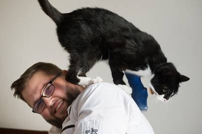 Mensen trekken vlot de portemonnee voor poes Lotte