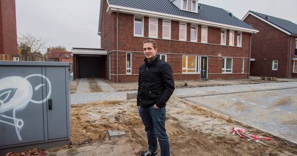 Wie is verantwoordelijk voor Ziggo-kastje op de oprit in Riel, wil de SP weten