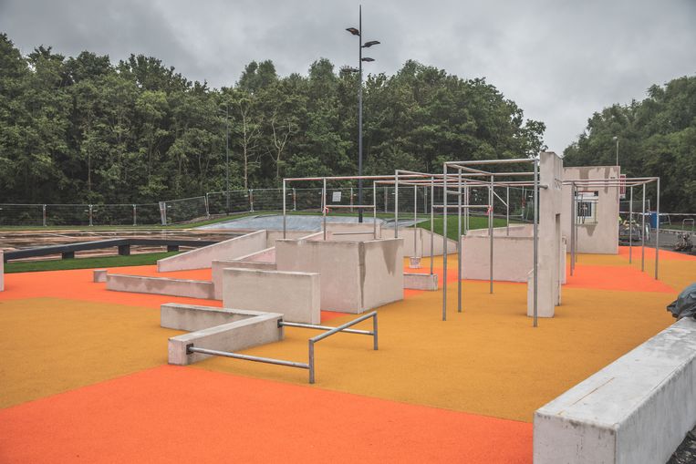 Flips en grinds op de Blaarmeersen: grootste skatepark van ...