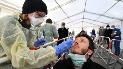 Van 2.500 naar 10.000 tests per dag: België steekt op vraag van WHO tandje bij