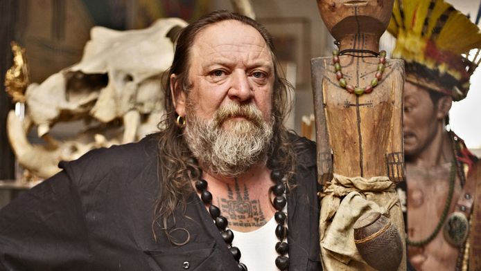 Henk Schiffmacher Mag Zijn Tattoo Museum Niet In Show Ad Nl