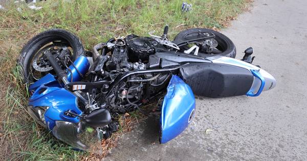 Motorrijder zwaargewond bij botsing met boom in Wintelre - Eindhovens Dagblad
