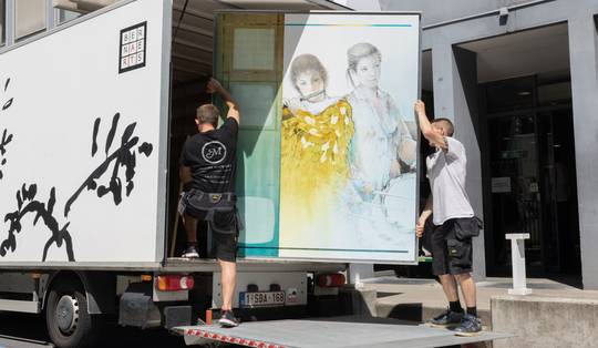 VRT-kunst onder de hamer, maar de topwerken zijn moeilijk te verplaatsen: ‘Het is niet iets wat je in een doorsnee tuin kunt zetten’