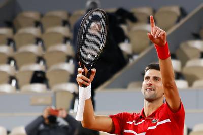 Djokovic a dû batailler pour vaincre Tsitsipas mais s'offre un duel au sommet contre Nadal