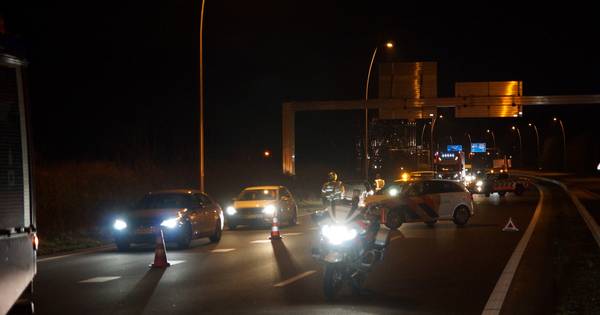 Meerdere ongelukken op de Midden-Brabantweg bij Waalwijk en Kaatsheuvel.