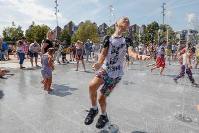 Dat nieuwe Marktplein in Ede, hoe werd dat nou zo mooi? Nou zo:
