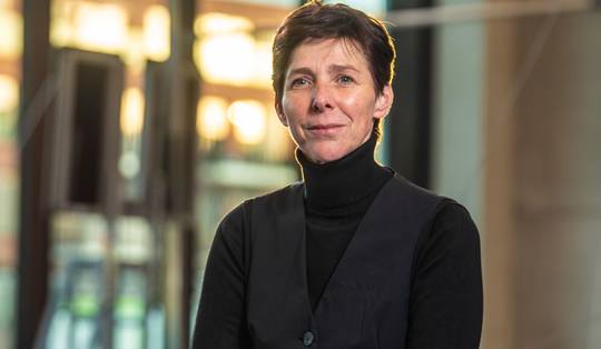 Sporza-journaliste Inge Van Meensel overwon kanker: ‘Wat een mooi leven heb ik gehad! Ik ben zingend op mijn bed naar de operatiezaal gereden’