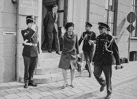 Beatrix en de Koninklijke Marechaussee: warme banden mét een randje