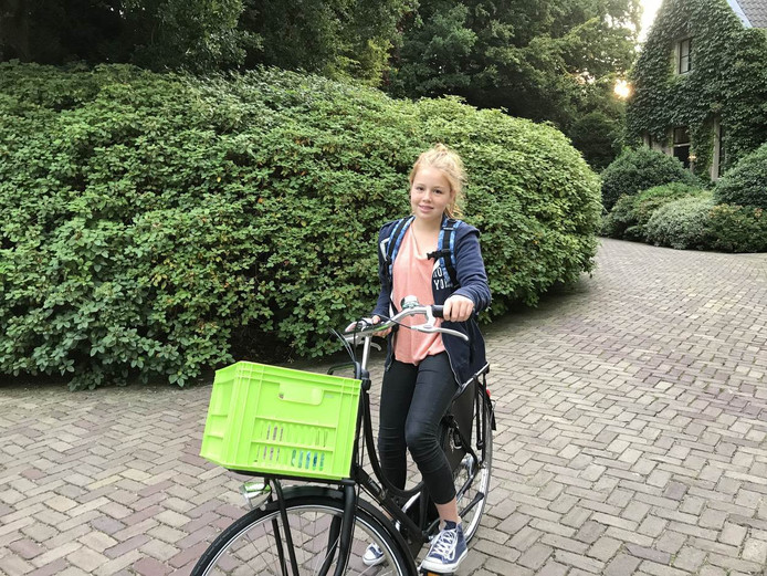 Prinses Alexia gaat voor het eerst naar de middelbare school.