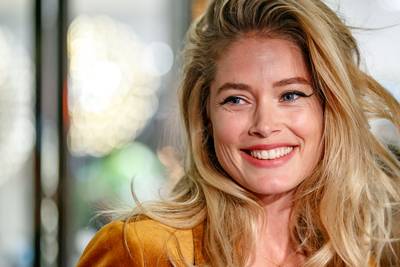Doutzen heeft tropisch 
virus onder de leden
